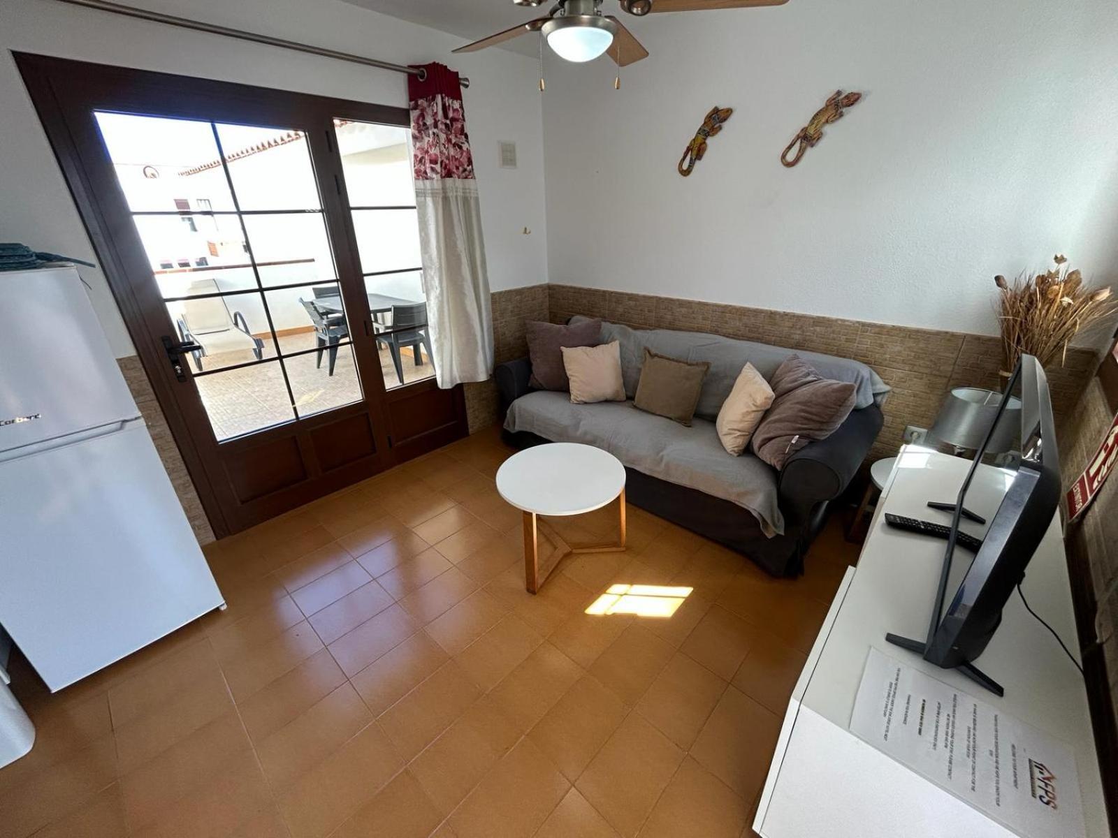 Lovely Newly Refurbished 1 Bedroom Flat Minutes From Sandy Beach,Private Terrace 科斯塔卡莱塔 外观 照片
