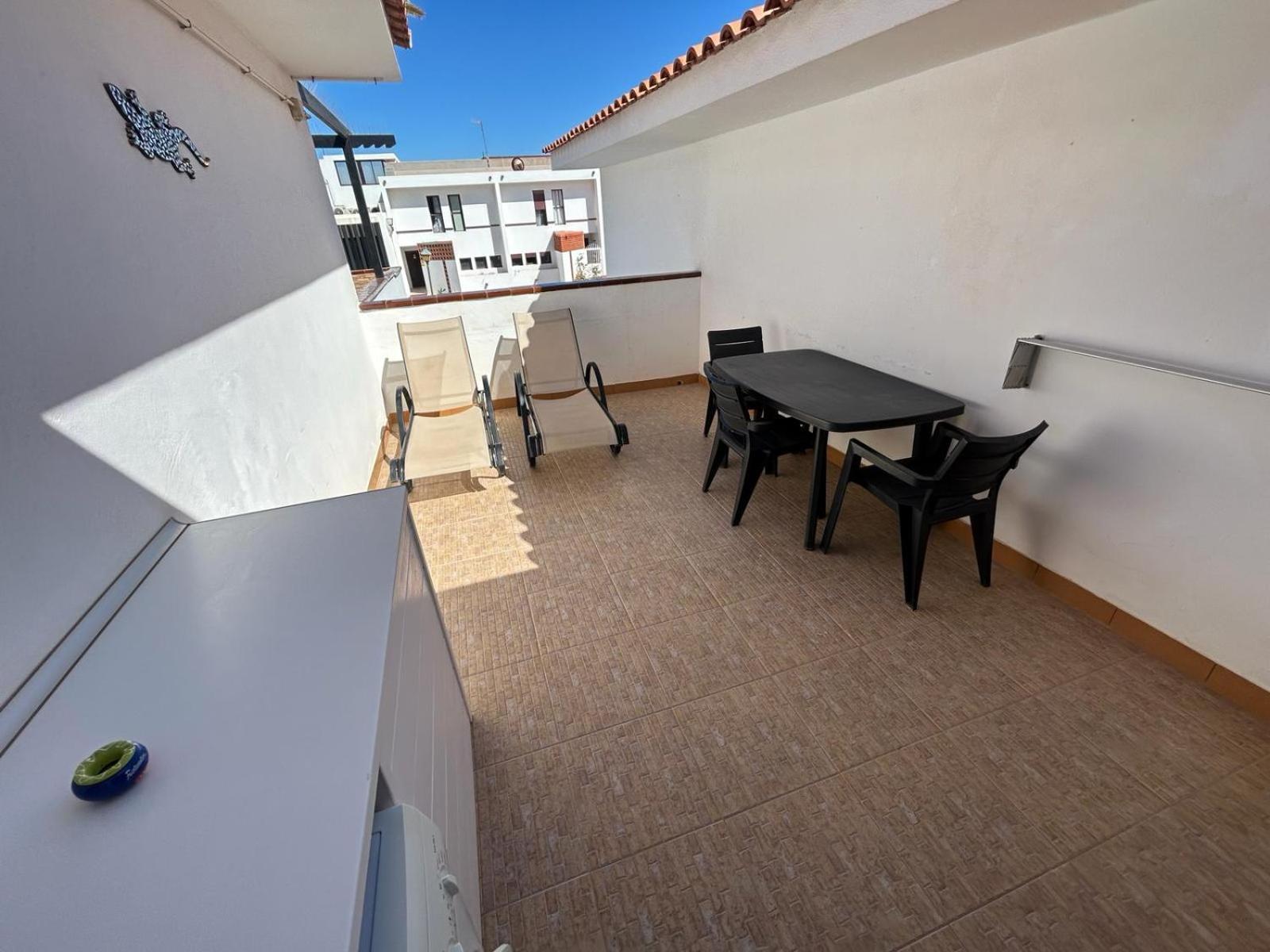 Lovely Newly Refurbished 1 Bedroom Flat Minutes From Sandy Beach,Private Terrace 科斯塔卡莱塔 外观 照片